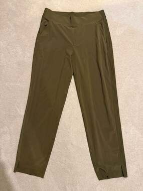 Athleta Venice Straight Leg Pant in Olive Green